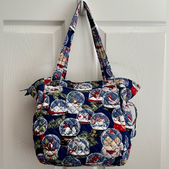 VERA BRADLEY GLENNA SATCHEL FESTIVE SNOWGLOBE PRINT QUILTED BAG NWOT - Picture 1 of 16